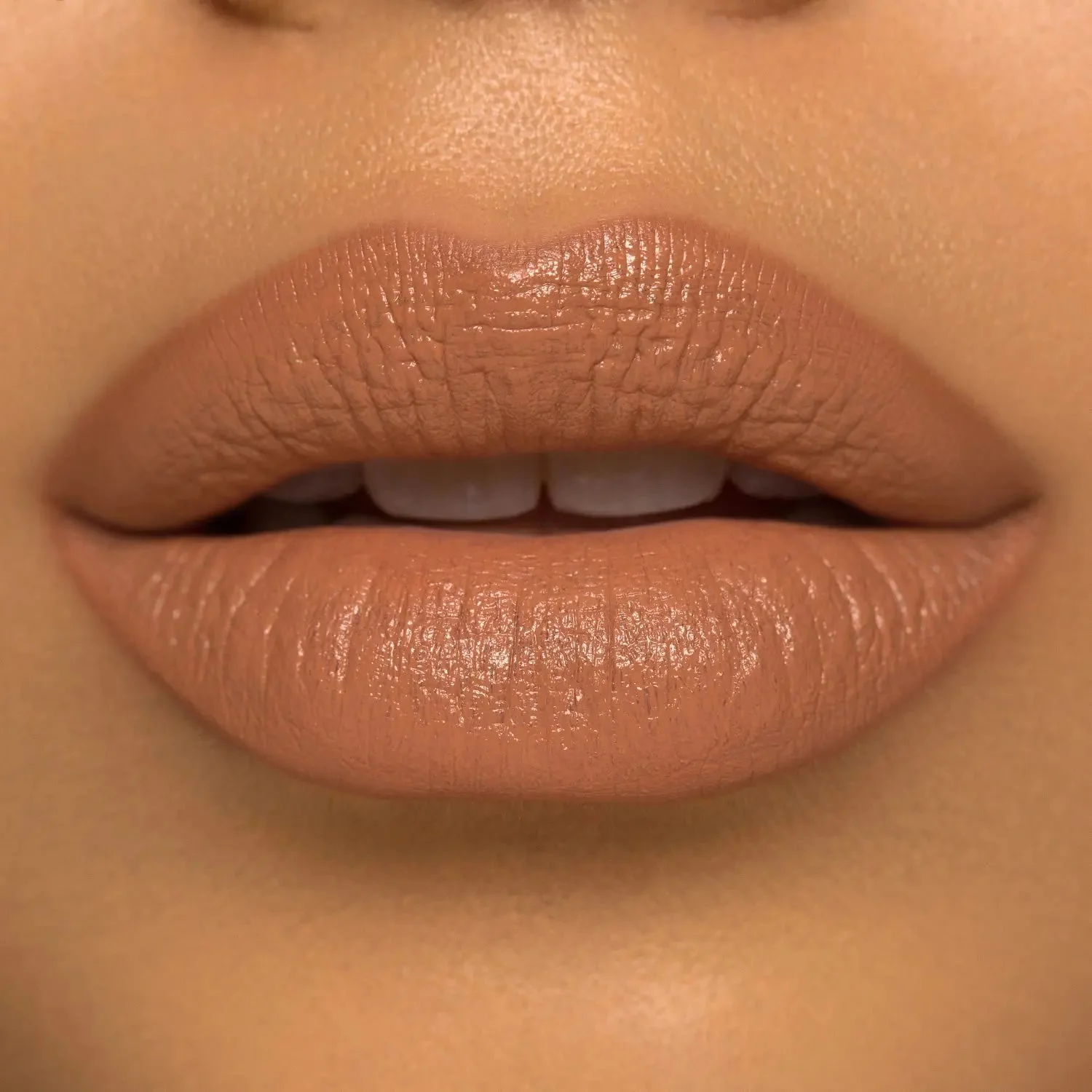 I NEED A NUDE LIPSTICK - Image 3