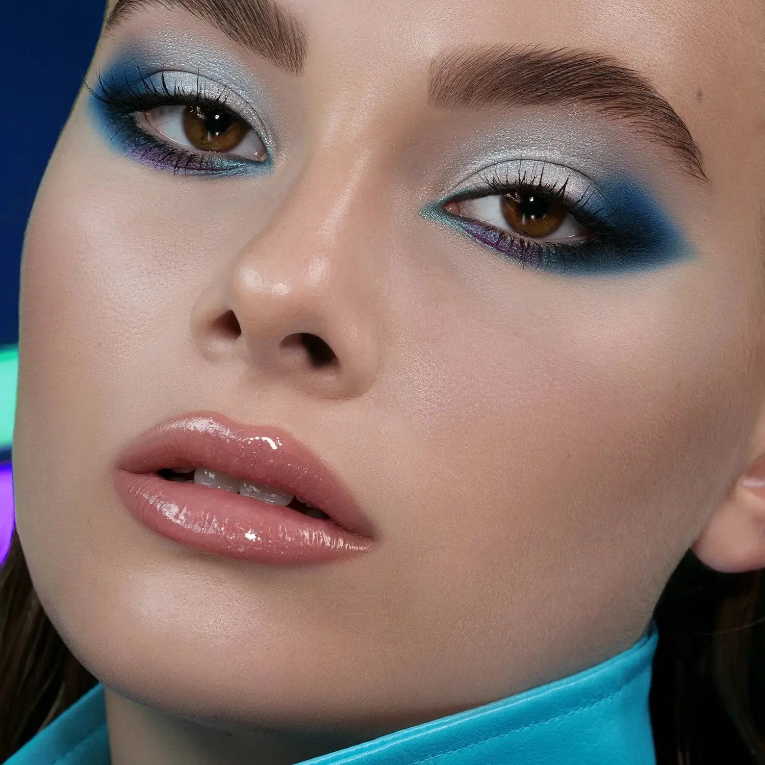 MINI TRIOCHROME EYESHADOW PALETTE - Image 9